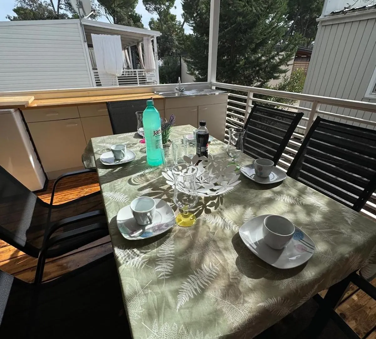 Mobile Home Nelly 787 Biograd Na Moru Κάμπινγκ